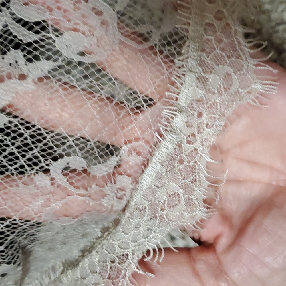 Daytrip Lace Embellished Boho Top NWOT - Picture 7 of 13